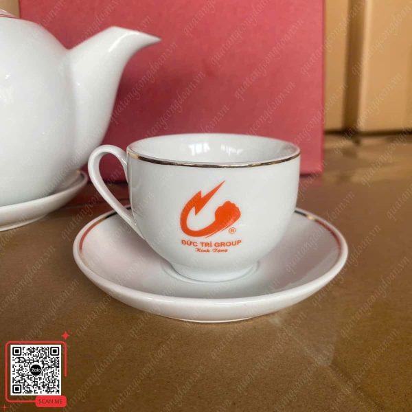 Ấm Chén In Logo Công Ty Đức Trí Group 4 Ấm chén in logo công ty theo yêu cầu