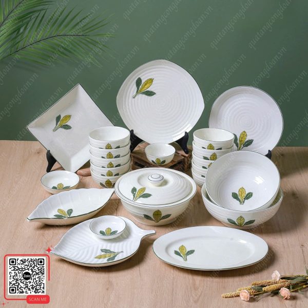 Bộ Bát Đĩa Bát Tràng Họa Tiết Lá Xương Rồng 9 Bát đĩa Bát Tràng vẽ tay họa tiết lá xương rồng