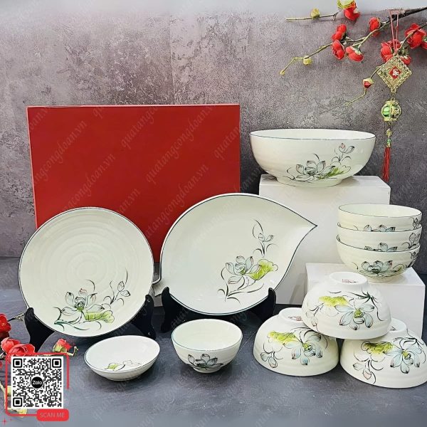 Bộ Bát Đĩa Bát Tràng Đẹp Giá Rẻ Tặng Công Đoàn Viên 7 Bộ bát đĩa gốm sứ hoa sen sang trọng làm quà tặng