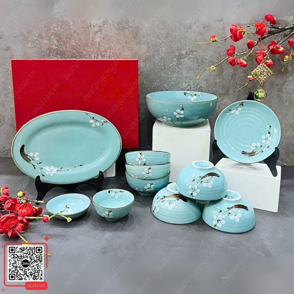 Bộ Bát Đĩa Bát Tràng Men Ngọc Vẽ Hoa Đào Trắng 4 Bộ chén bát men ngọc cao cấp cho nhà hàng