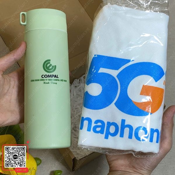 Bộ Quà Tặng Bình Đựng Nước & Túi Vải Canvas 4 Bộ quà tặng 20/10 bình thủy tinh và túi canvas giá rẻ