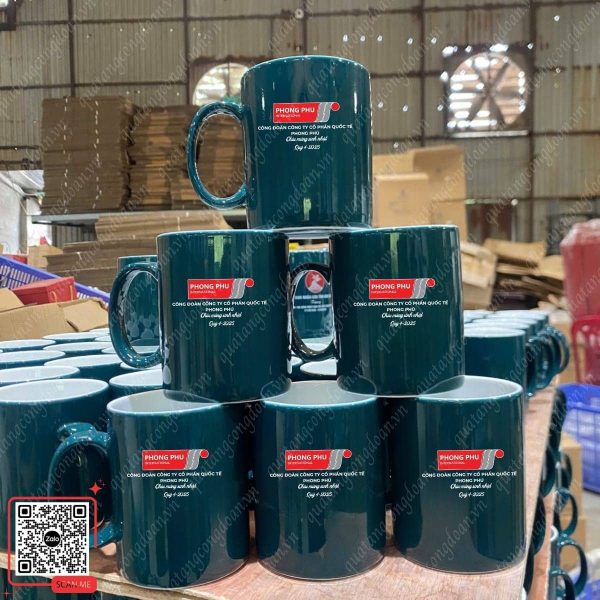 Ca Sứ Có Nắp Tặng Sinh Nhật Công Nhân Khu Công Nghiệp 5 Ca sứ có nắp tặng sinh nhật công nhân