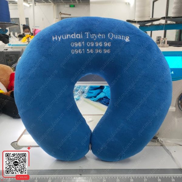Gối Cổ Chữ U Thêu Logo Màu Xanh Dương 5 Gối chữ U thêu logo Huyndai