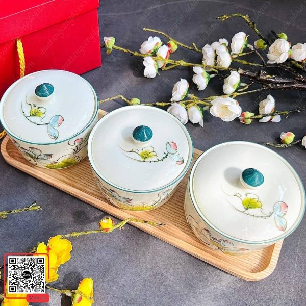 Hũ Đựng Mứt Tết Bát Tràng Họa Tiết Hoa Sen Vàng 5 Hũ mứt tết Bát Tràng giá rẻ
