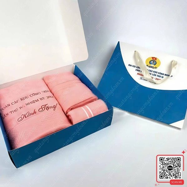 Set Khăn Thêu Logo Đại Hội Công Đoàn Tỉnh Vĩnh Phúc 4 Khăn thêu logo làm quà tặng công đoàn