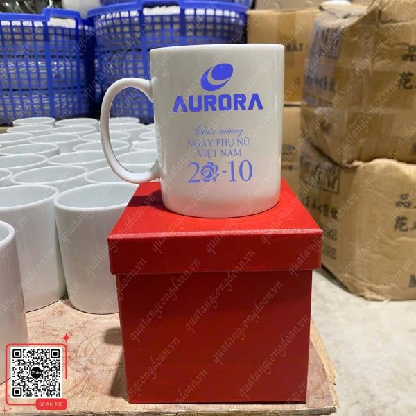 Ly Sứ Quà Tặng 20/10 Cho Công Nhân Nữ 4 Ly sứ quà tặng 20/10 cho công nhân giá rẻ
