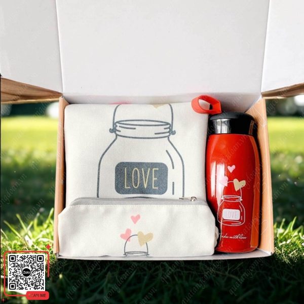 Set Quà Tặng Bình/Ly Giữ Nhiệt & Túi Canvas 4 Bộ quà tặng 8/3 cho công nhân nữ gồm bình giữ nhiệt và túi canvas tiện dụng