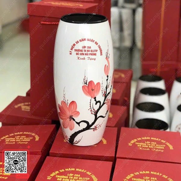 Lọ Hoa Bát Tràng Họa Tiết Hoa Đào 7 Bình hoa gốm in logo kỷ niệm 30 năm ra trường