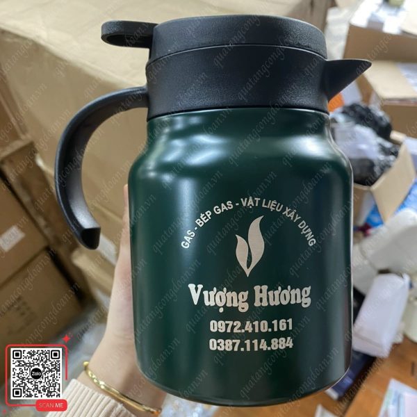 Phích Nước Giữ Nhiệt Khắc Thông Tin Công Ty Vượng Hương 5 Ấm pha trà inox màu đỏ khắc tên công ty Vượng Hương