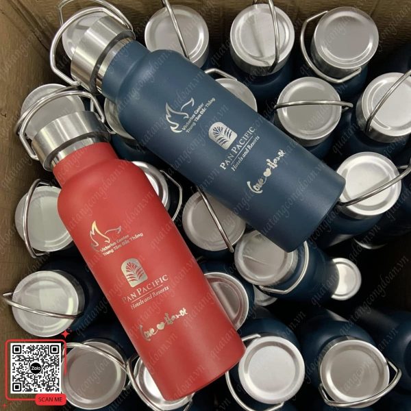 Bình Giữ Nhiệt Có Quai Xách Khắc Logo Công Ty Pan Pacipic 7 Bình giữ nhiệt khắc logo bằng công nghệ laser