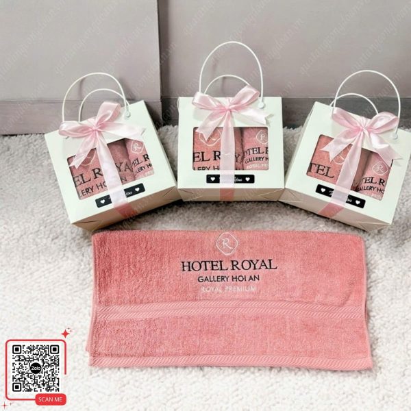 Set Khăn Thêu Logo Khách Sạn Hotel Royal Gallery Hội An 6 Bộ quà tặng khăn cao cấp Hotel Royal
