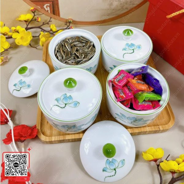 Khay Đựng Mứt Tết 2026 Họa Tiết Hoa Sen Xanh 8 Hũ đựng mứt tết bằng sứ họa tiết hoa sen