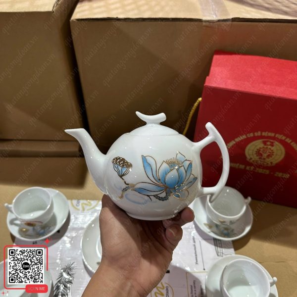 Ấm Chén Quà Tặng Đại Hội CĐCS Bệnh Viện Đa Khoa Khu Vực Ba Tri 5 Ấm chén đại hội công đoàn dáng bưởi cảnh