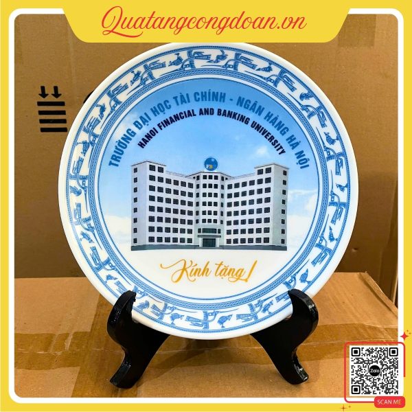 đĩa sứ lưu niệm trường đại học tài chính ngân hàng Hà Nội