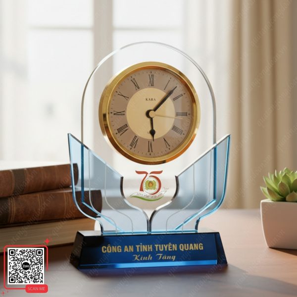 Đồng Hồ Phale In Logo Đại Hội Theo Yêu Cầu 6 Đồng hồ pha lê in logo Công an tỉnh Tuyên Quang