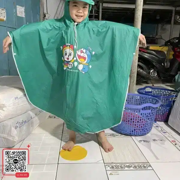 Áo Mưa Cánh Dơi Trẻ Em In Hình Doraemon 5 Áo mưa cánh dơi trẻ em màu xanh