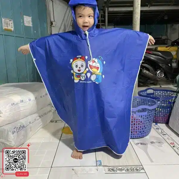Áo Mưa Cánh Dơi Trẻ Em In Hình Doraemon 3 Áo mưa cánh dơi trẻ em màu xanh navy