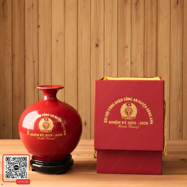 Bình Hút Lộc Mã Đáo Thành Công Màu Đỏ 4 Bình hút lộc in logo đại hội công đoàn công an huyện Đông Anh