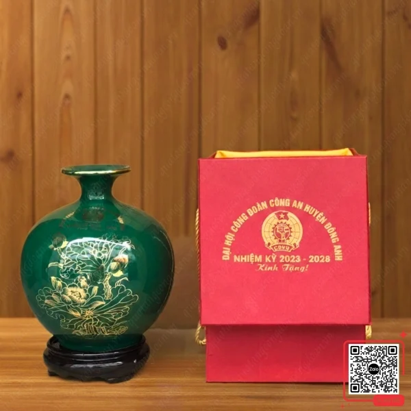 Bình Hút Lộc Đại Hội Công Đoàn Công An Đông Anh 5 Bình hút lộc xanh lục bảo họa tiết hoa sen