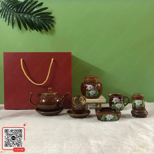 Bộ Ấm Chén Men Hỏa Biến Màu Nâu, Chén Lòng Hoa 4 Bộ trà Bát Tràng hỏa biến nâu vẽ sen trắng