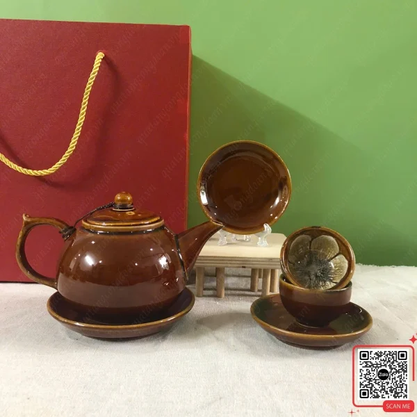 Bộ Ấm Chén Men Hỏa Biến Màu Nâu, Chén Lòng Hoa 7 Quà tặng bộ ấm chén Bát Tràng hỏa biến nâu vẽ sen