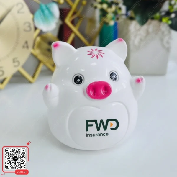 Heo Đất Tiết Kiệm In Logo Bảo Hiểm Nhân Thọ FWD 4 Heo đất in logo FWD là lựa chọn quà tặng khách hàng