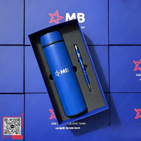 Set Quà Tặng In Logo Ngân Hàng 5 Bộ quà tặng MB Bank bình giữ nhiệt xanh dương và bút kim loại