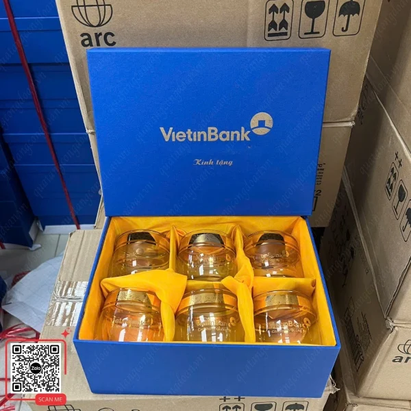 Bộ Cốc Thủy Tinh Khảm Vàng In Logo Vietinbank 3 Quà tặng VietinBank bộ cốc thủy tinh vàng