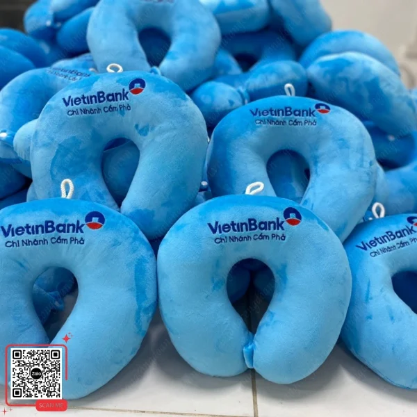 Gối Chữ U Thêu Logo VietinBank 4 Quà tặng VietinBank gối chữ U xanh dương thêu logo đẹp