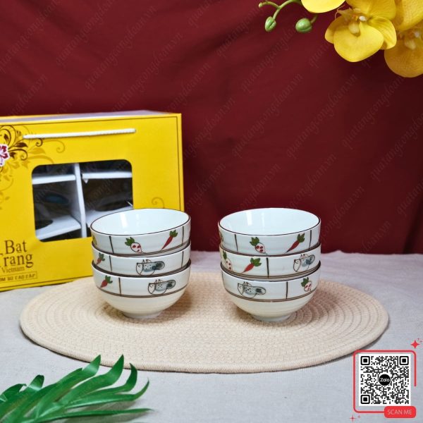 Bộ Bát Bát Tràng Họa Tiết Thỏ & Cà Rốt 4 Bát cơm sứ Bát Tràng men kem vẽ tay thỏ và cà rốt