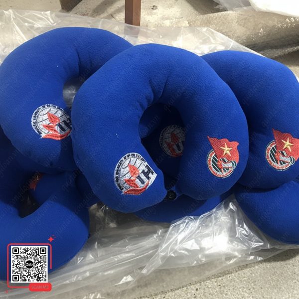 Gối Chữ U Thêu Logo Đoàn Thanh Niên 3 Quà tặng đại hội Đoàn Thanh niên gối chữ U thêu logo trường đại học