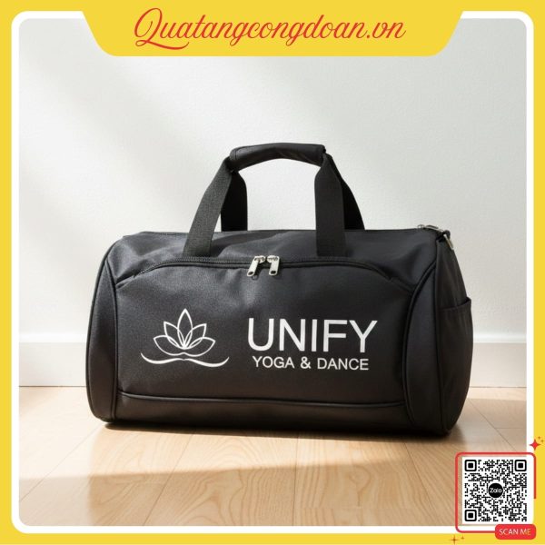 Túi du lịch màu đen in logo Unify Yoga & Dance