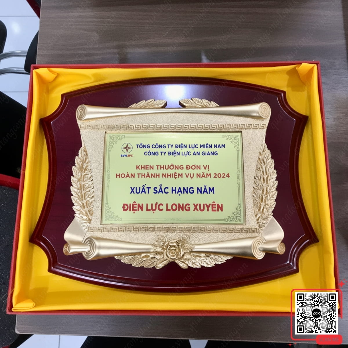 Bảng khen đơn vị tiêu biểu ngành điện