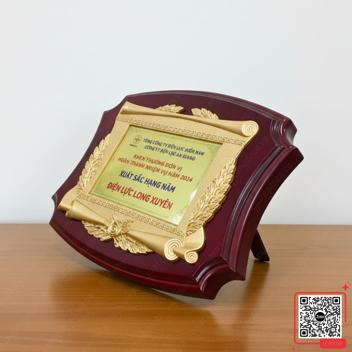 bang-vinh-danh-go-dong-cao-cap-dien-luc-long-xuyen Bảng vinh danh gỗ đồng cao cấp Điện lực Long Xuyên