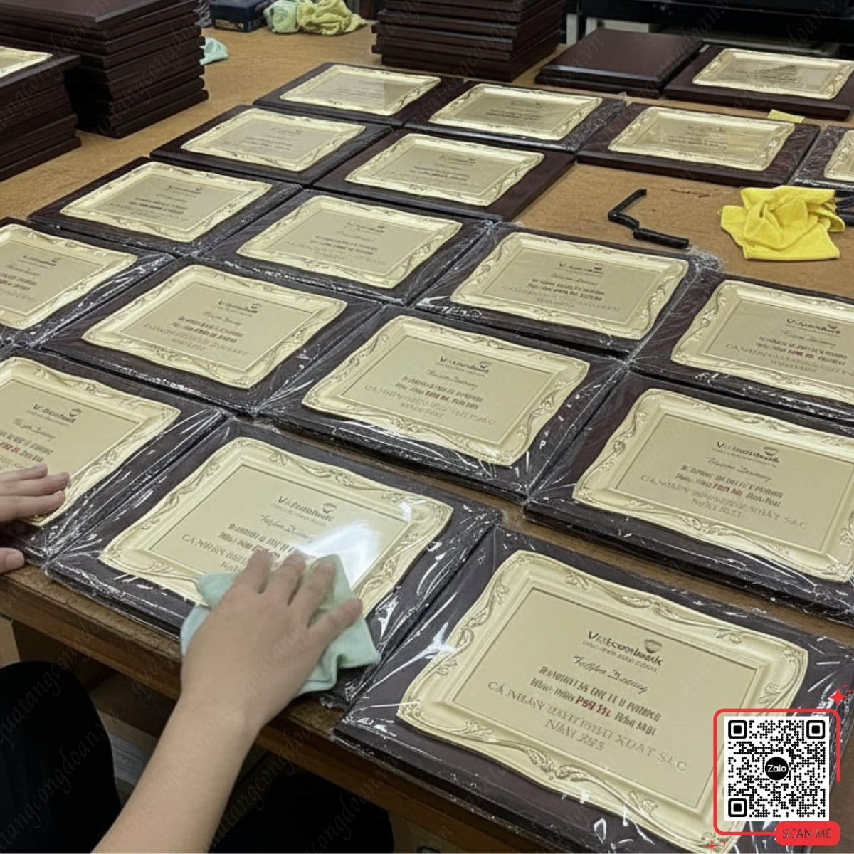 Bảng vinh danh nhân viên xuất sắc ngân hàng Vietcombank