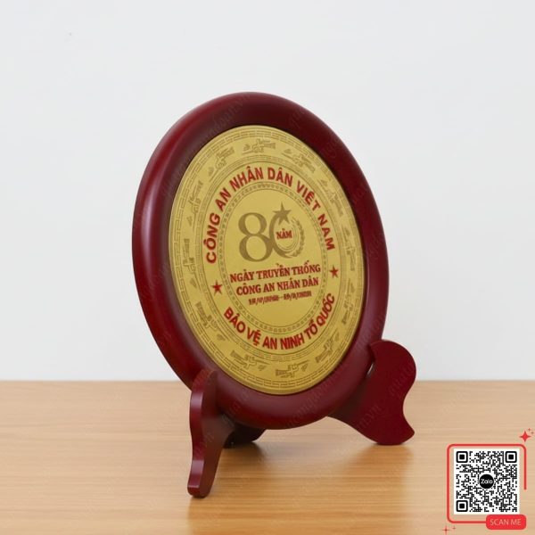 Biểu Trưng Gỗ Đồng 80 Năm CAND 4 Biểu trưng gỗ đồng cao cấp 80 năm Công an Nhân dân