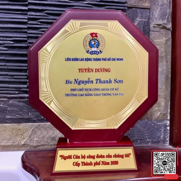 Biểu Trưng Vinh Danh Phó Chủ Tịch Công Đoàn 3 Biểu trưng gỗ đồng cao cấp Phó Chủ tịch Công đoàn