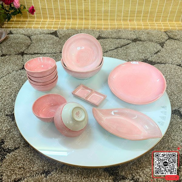 Bộ Bát Đĩa Quà Tặng 20/10 Cho Công Nhân 10 Set 11 món bát đĩa màu hồng men hỏa biến