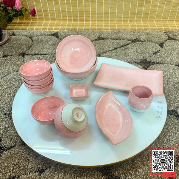 Bộ Bát Đĩa Quà Tặng 20/10 Cho Công Nhân 7 Set 12 món bát đĩa màu hồng men hỏa biến