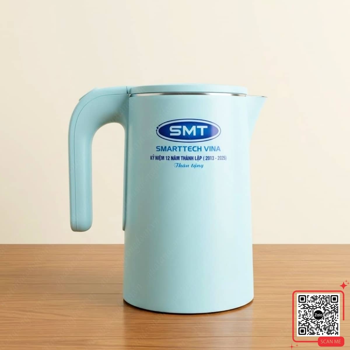 Ấm siêu tốc quà tặng 12 năm thành lập SmartTech Vina màu xanh ngọc in logo theo yêu cầu