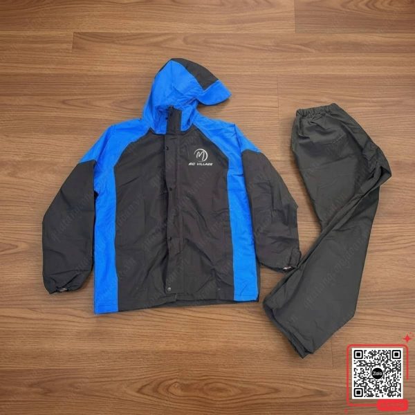 Bộ Áo Mưa Màu Xanh Đen In Logo Mơ Village 3 Áo mưa bộ quà tặng thương hiệu Mơ Village chất liệu chống thấm cao cấp