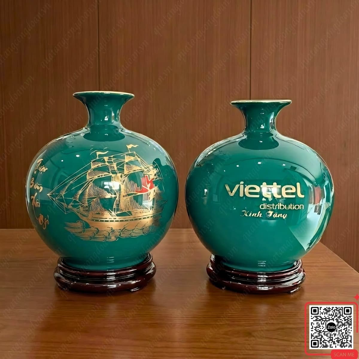 binh-hut-loc-gom-su-qua-tang-viettel-mau-xanh-luc-bao Bình hút lộc gốm sứ quà tặng Viettel màu xanh lục bảo, họa tiết thuận buồm xuôi gió, thiết kế cao cấp, phù hợp tặng đối tác và khách hàng