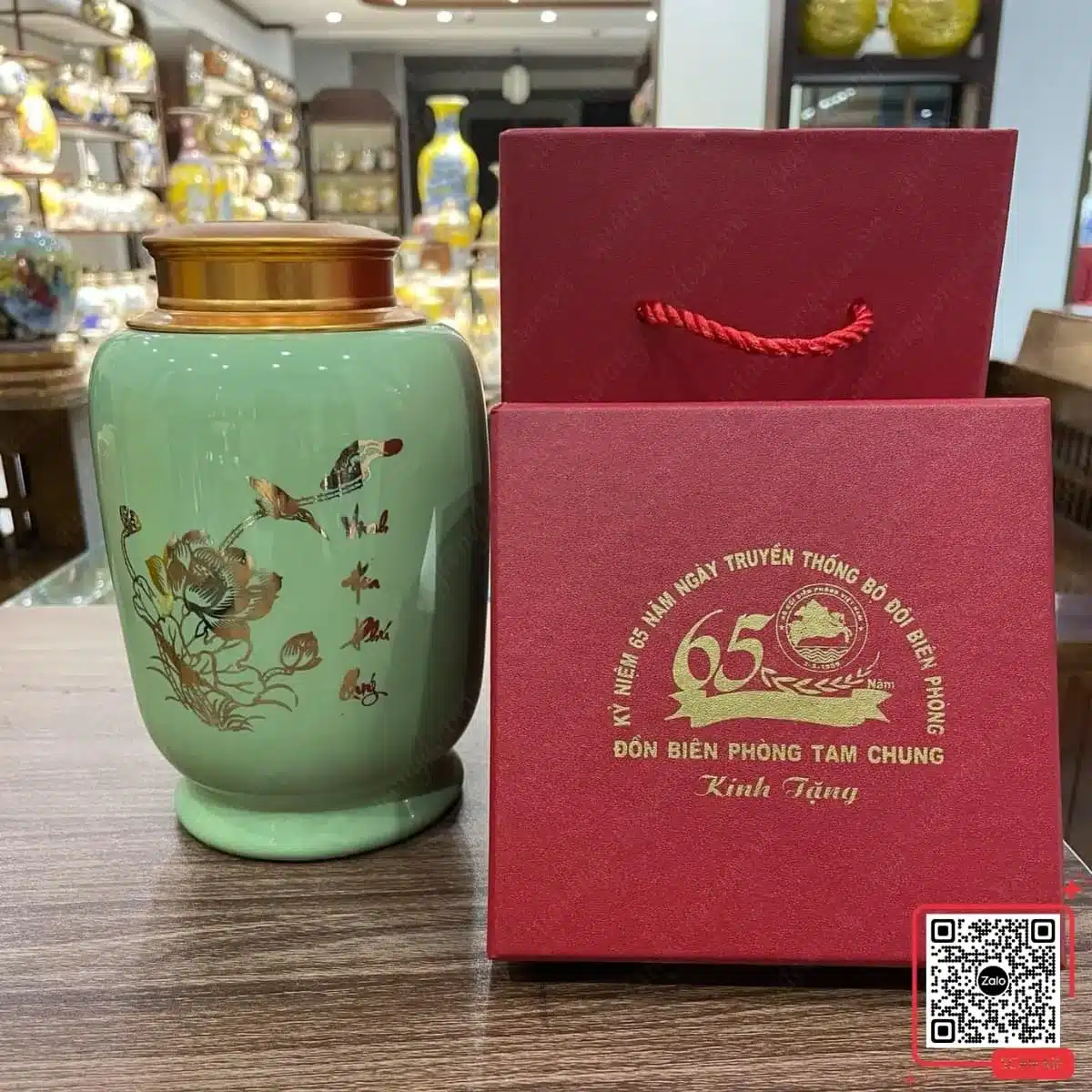 hu-dung-tra-gom-su-luu-niem-ngay-truyen-thong-bo-doi-bien-phong-tam-chung hu dung tra gom su luu niem ngay truyen thong bo doi bien phong tam chung