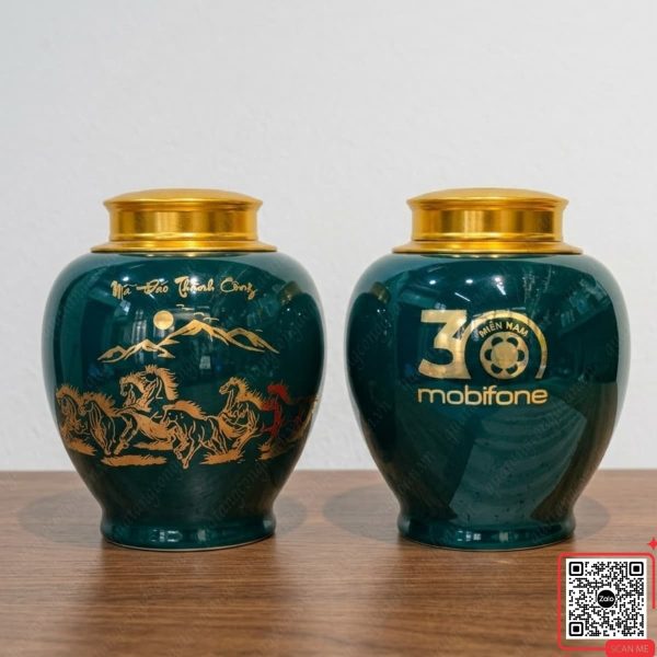 Hũ Đựng Trà Kỷ Niệm 30 Năm Thành Lập Mobifone 6 Hũ trà sứ men xanh lục bảo kỷ niệm 30 năm MobiFone Miền Nam, họa tiết mã đáo thành công, thiết kế tinh xảo và bền đẹp