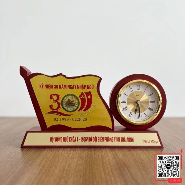 Đồng Hồ Để Bàn Kỷ Niệm 30 Năm Ngày Nhập Ngũ 3 Đồng hồ để bàn lưu niệm 30 năm hội ngộ ngày nhập ngũ