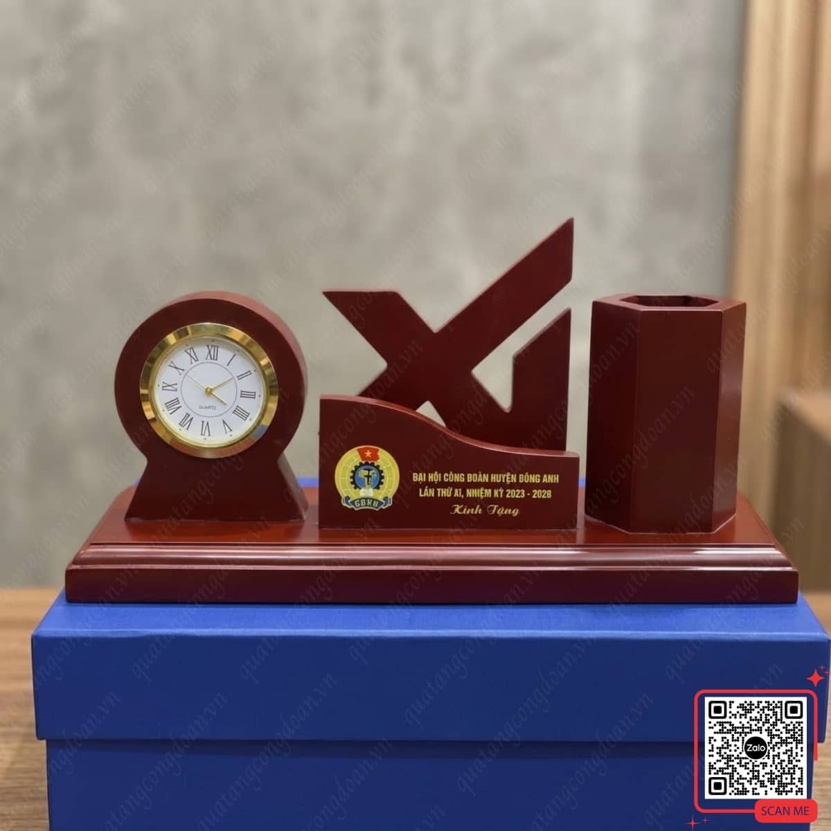 Quà Tặng Đồng Hồ Để Bàn In Logo Công Ty ToRay 17 Đồng hồ để bàn quà tặng Đại hội Công đoàn huyện Đông Anh