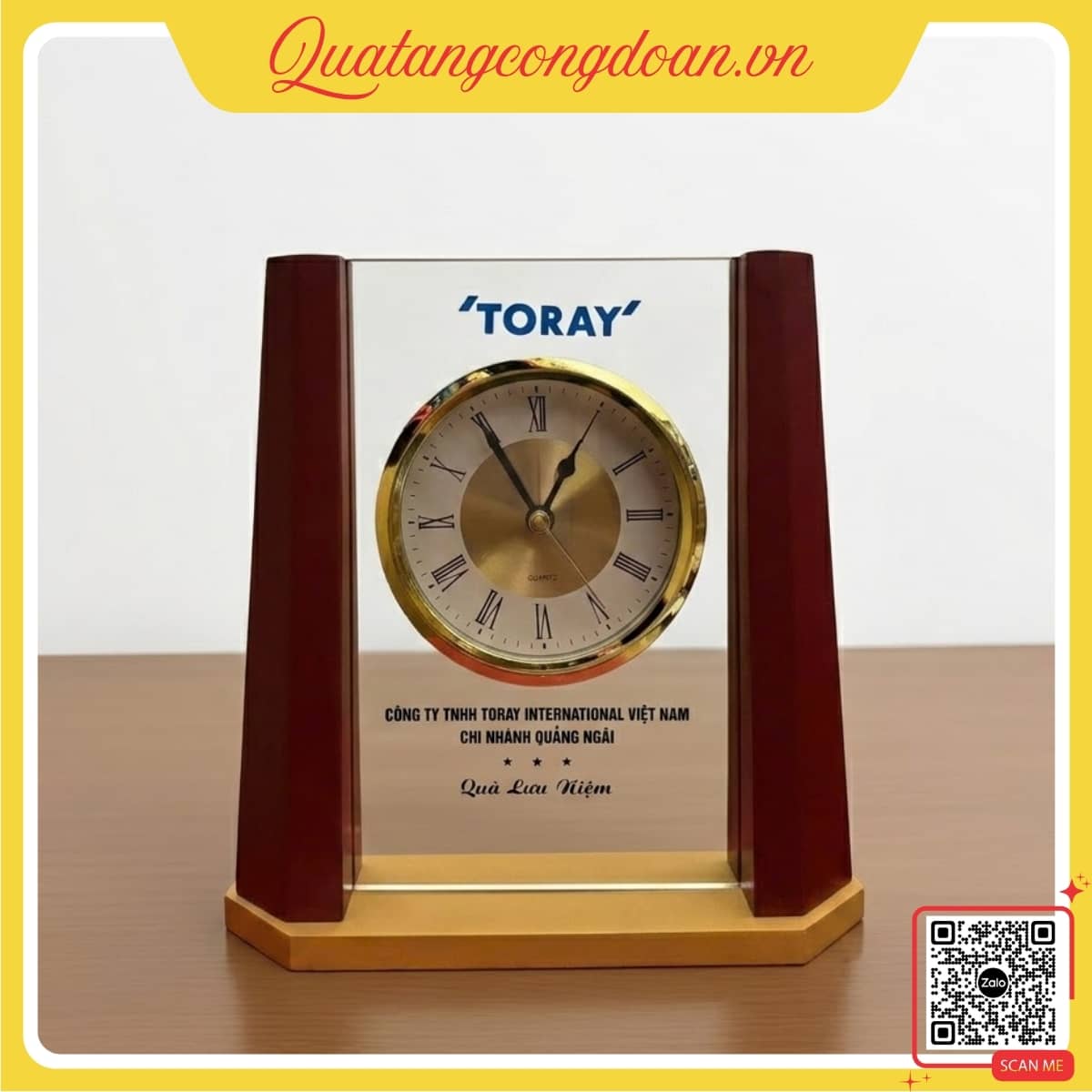 dong-ho-pha-le-de-ban-luu-niem-cong-ty-toray Đồng hồ pha lê để bàn lưu niệm Công ty Toray
