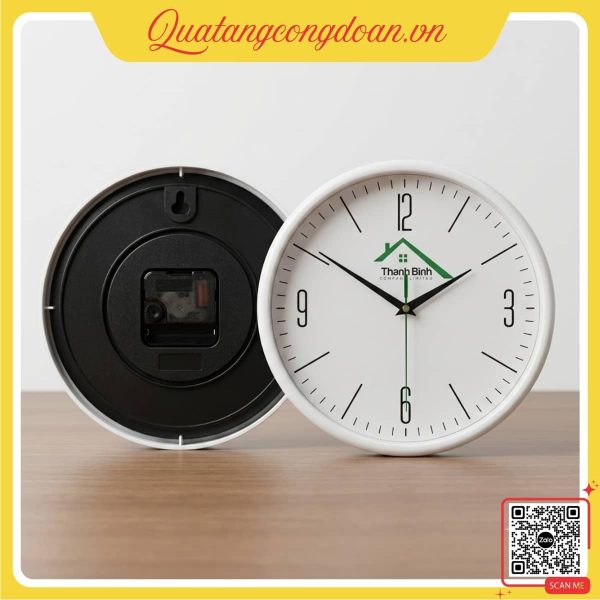 Đồng hồ treo tường màu trắng in logo Nội Thất Thanh Bình