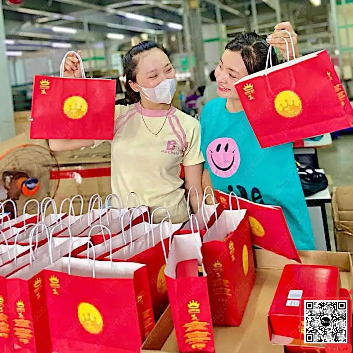 50+ Quà Tặng Trung Thu Cho Công Nhân KCN, Nhà Máy 6 cong doan trao tang banh trung thu